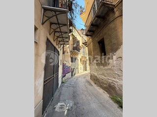 Appartamento in Affitto a Palermo, 1'200&euro;, 130 m²