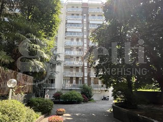 Trilocale in Vendita a Milano, 395'000&euro;, 105 m², con Box
