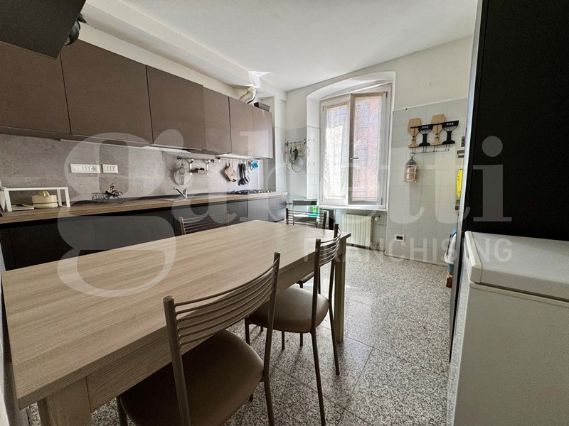 Appartamento in Vendita a Genova, 139'500&euro;, 120 m²