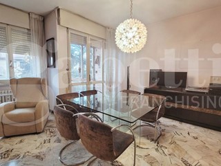 Appartamento in Vendita a Padova, 260'000&euro;, 158 m²