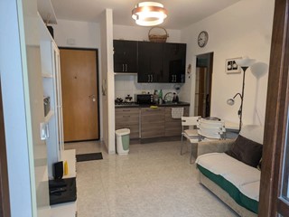 Bilocale in Vendita a Monterotondo, 94'000&euro;, 45 m², arredato
