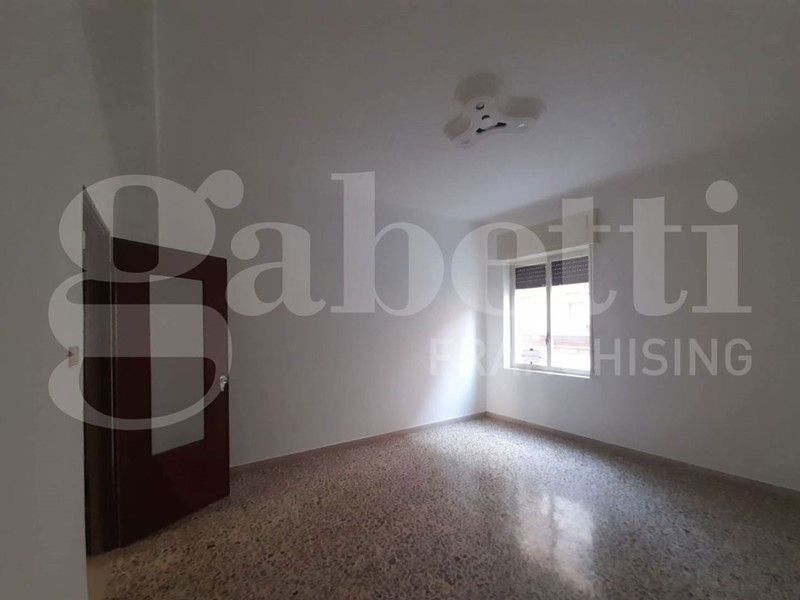 Quadrilocale in Vendita a Siracusa, 87'000&euro;, 132 m²