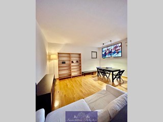 Trilocale in Affitto a Firenze, zona Duomo, 1'300&euro;, 55 m², arredato