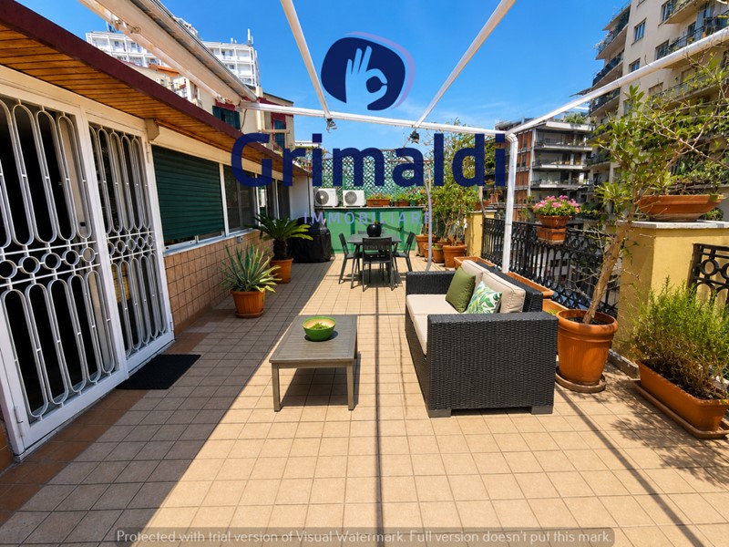 Trilocale in Vendita a Napoli, 350'000&euro;, 97 m², arredato
