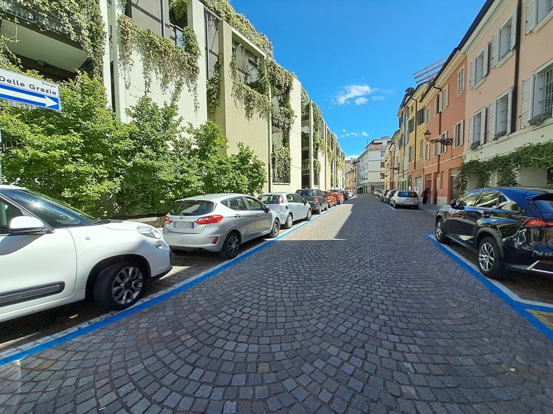 Trilocale in Vendita a Parma, zona Borgo delle Grazie 3, 400'000&euro;, 114 m²