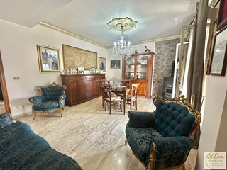 Appartamento in Vendita a Ficarazzi, 79'000&euro;, 155 m²