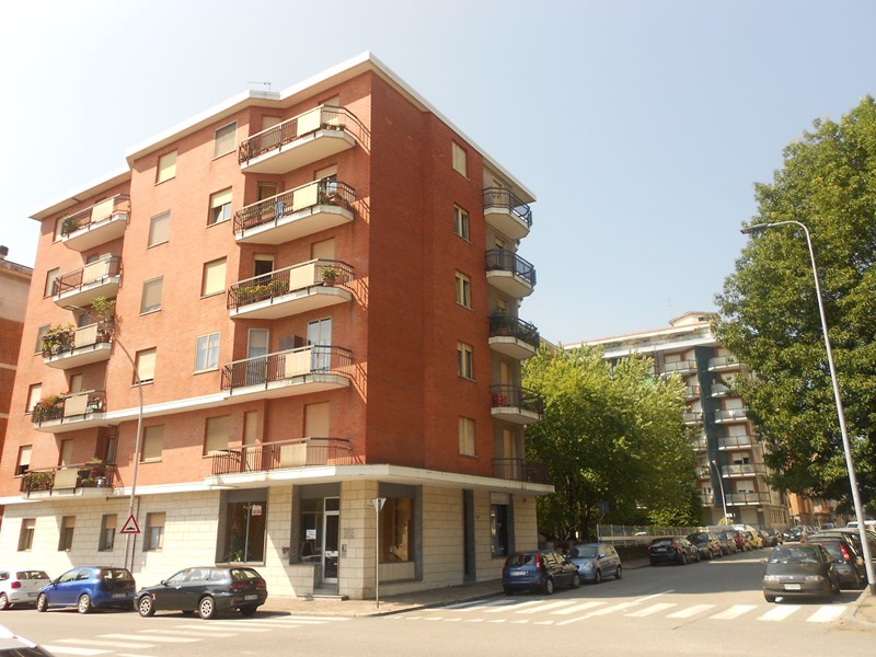Trilocale in Vendita a Biella, zona Centro Città, 59'000&euro;, 74 m²