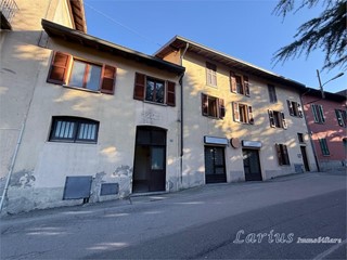 Trilocale in Vendita a Eupilio, 64'000&euro;, 70 m²