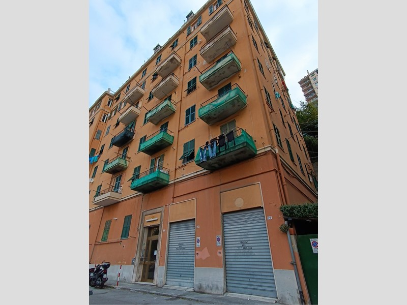 Appartamento in Vendita a Genova, 21'881&euro;, 69 m²