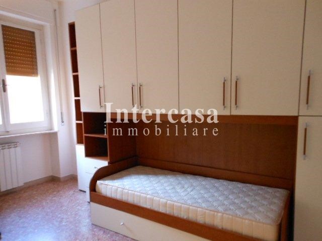 Appartamento in Affitto a Pisa, 300&euro;, 85 m², arredato