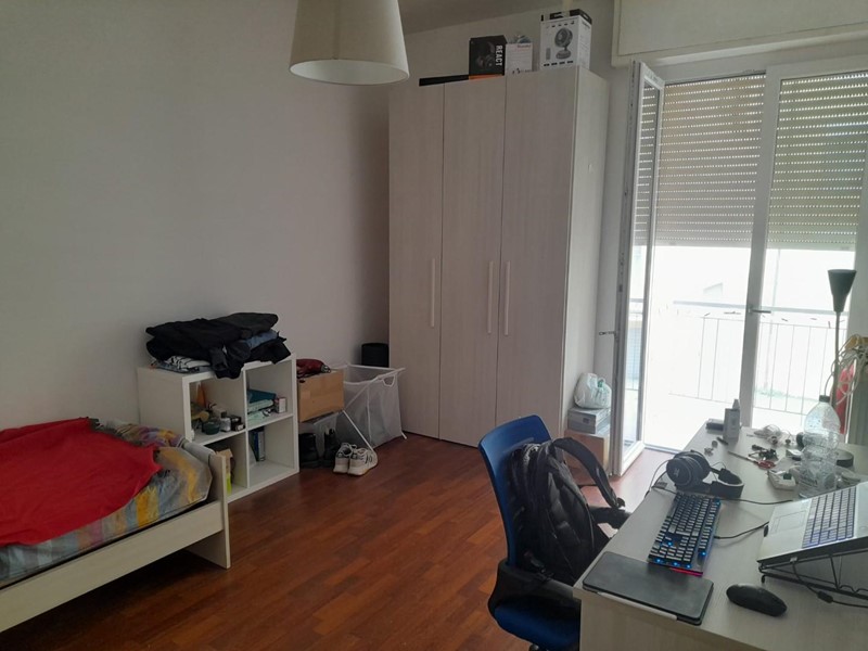 Appartamento in Affitto a Pisa, 360&euro;, 120 m², arredato, con Box