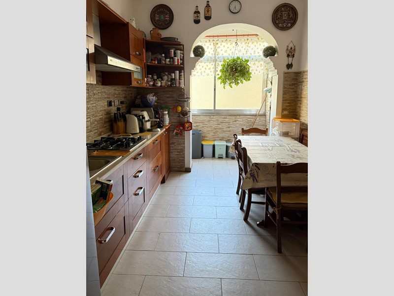 Quadrilocale in Vendita a Livorno, 270'000&euro;, 135 m²