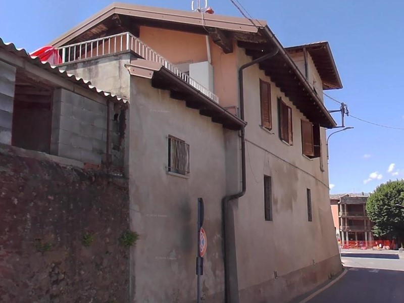 Trilocale in Vendita a Filago, 38'250&euro;, 77 m², con Box