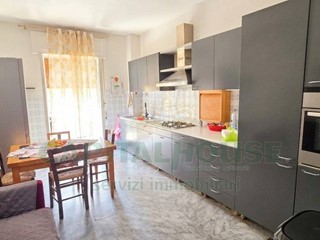 Trilocale in Vendita a Caserta, 118'000&euro;, 110 m²