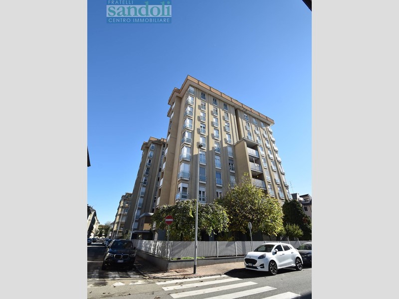 Quadrilocale in Vendita a Vercelli, 155'000&euro;, 130 m²
