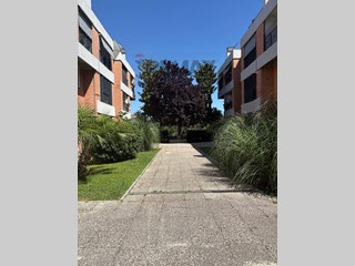 Quadrilocale in Vendita a Roma, 275'000&euro;, 118 m²