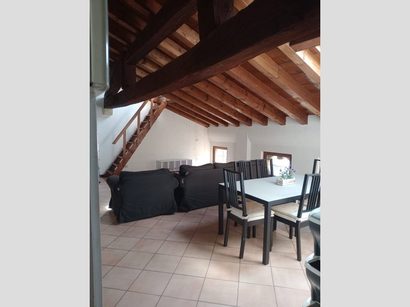 Trilocale in Vendita a Mantova, 95 m²