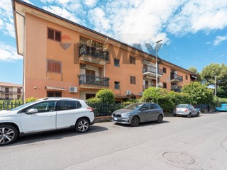 Quadrilocale in Vendita a Tremestieri Etneo, 113'000&euro;, 90 m²