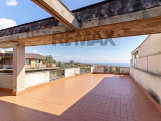 Trilocale in Vendita a Catania, 164'000&euro;, 102 m²