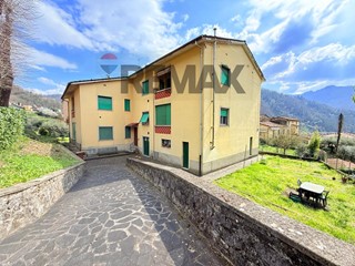 Appartamento in Vendita a Bagni di Lucca, 79'000&euro;, 95 m²