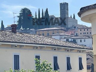 Appartamento in Vendita a Barga, 120'000&euro;, 155 m²