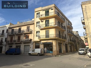 Appartamento in Vendita a Castelvetrano, 58'000&euro;, 195 m²