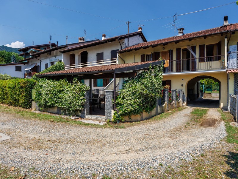 Appartamento in Vendita a Cumiana, 160'000&euro;, 176 m²