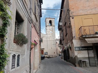Bilocale in Vendita a Sutri, 65'000&euro;, 49 m²