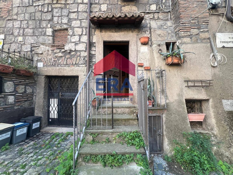 Bilocale in Vendita a Viterbo, 43'000&euro;, 42 m²