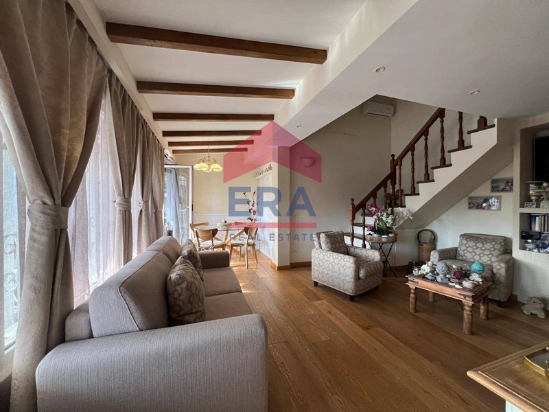 Attico in Vendita a Roma, 278'000&euro;, 55 m²