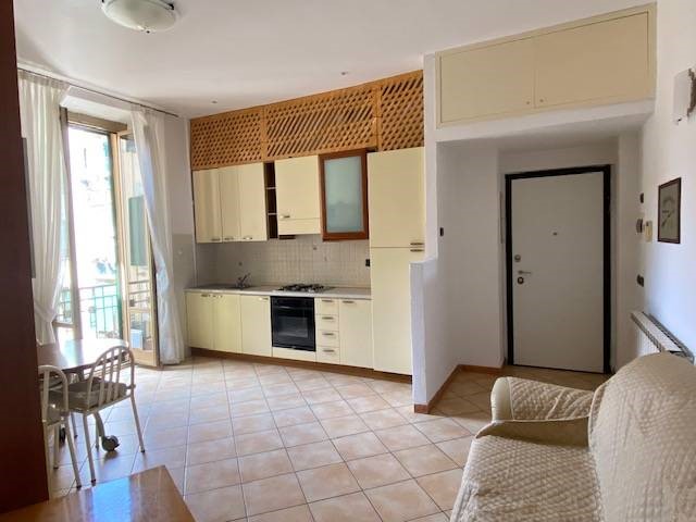 Trilocale in Affitto a Milano, 1'700&euro;, 80 m²
