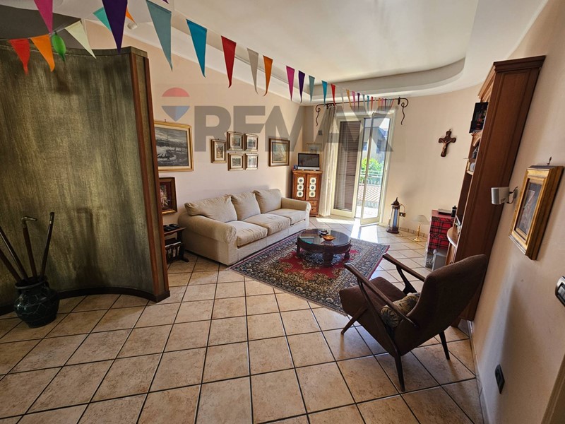 Quadrilocale in Affitto a Afragola, 750&euro;, 120 m²
