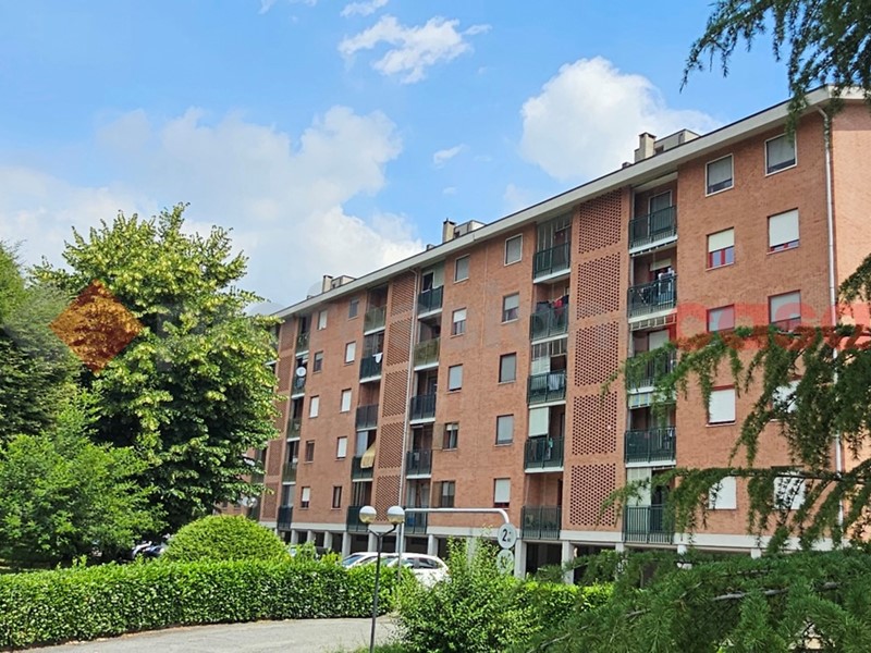 Quadrilocale in Vendita a Pinerolo, 99'000&euro;, 80 m²