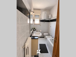 Quadrilocale in Vendita a Casal Velino, 99'000&euro;, 80 m²