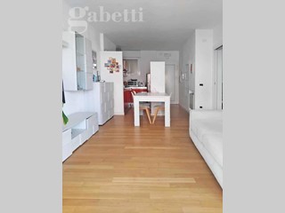 Trilocale in Vendita a Senigallia, 329'000&euro;, 55 m², arredato, con Box