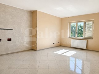Quadrilocale in Affitto a Marano di Napoli, 740&euro;, 140 m²