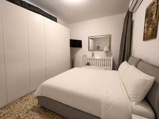 Bilocale in Vendita a Portici, 175'000&euro;, 65 m²