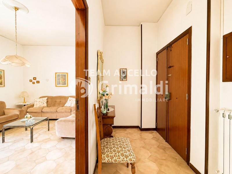 Quadrilocale in Vendita a Salerno, 290'000&euro;, 127 m²