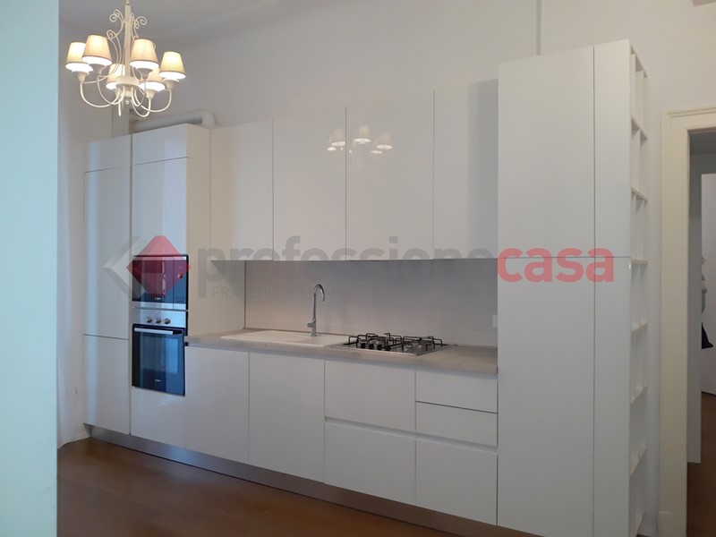 Bilocale in Affitto a Milano, 850&euro;, 53 m², arredato