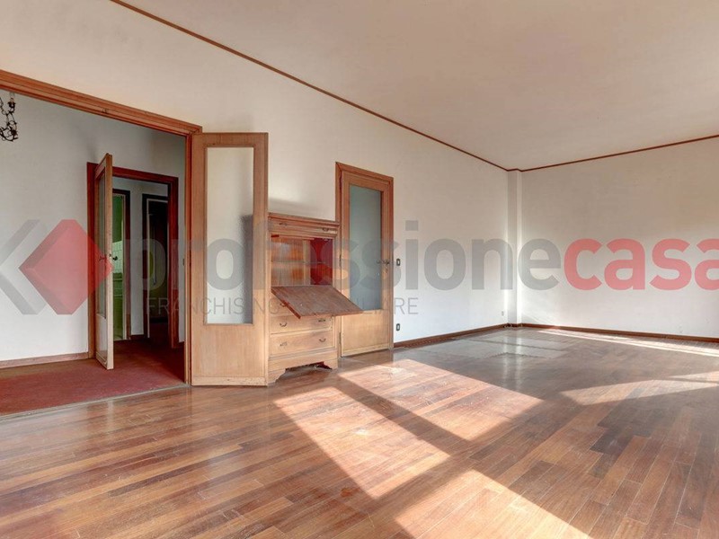 Appartamento in Vendita a Roma, 490'000&euro;, 160 m²
