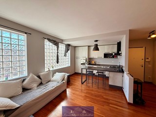 Bilocale in Affitto a Firenze, zona San Jacopino, 800&euro;, 60 m², arredato, con Box