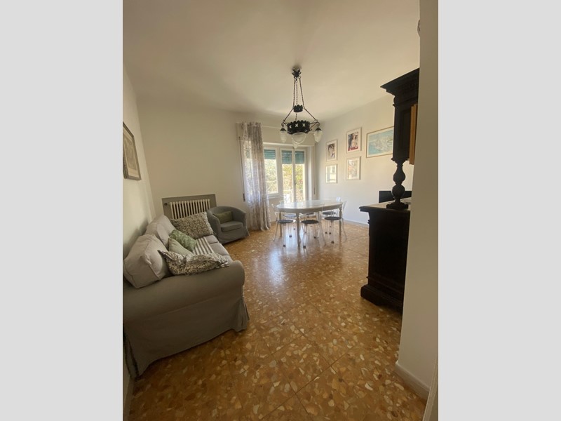 Appartamento in Affitto a Lucca, zona Sant'Anna, 800&euro;, 100 m², arredato, con Box