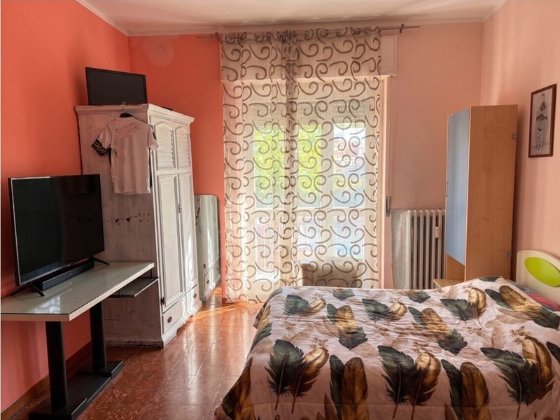 Trilocale in Vendita a Beinasco, 135'000&euro;, 92 m²