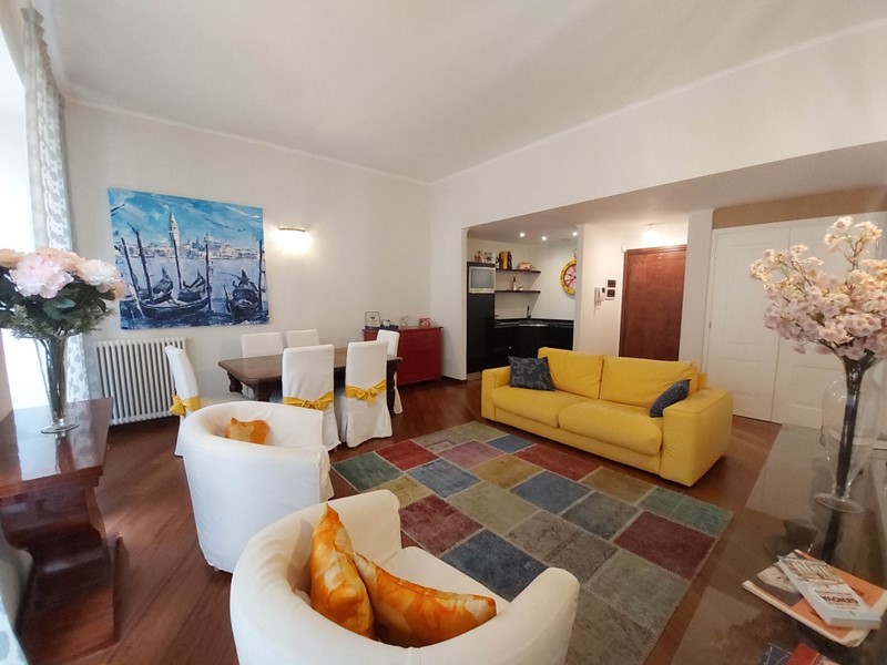 Bilocale in Vendita a Genova, zona Centro Storico, 235'000&euro;, 65 m²