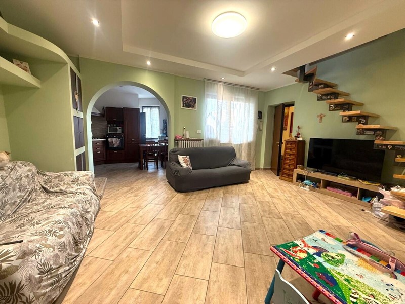 Appartamento in Vendita a Ciriè, 179'000&euro;, 100 m²