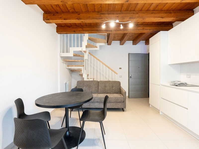 Trilocale in Affitto a Aci Castello, 800&euro;, 80 m²