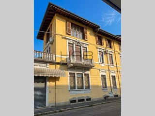 Quadrilocale in Vendita a Busto Arsizio, 415'000&euro;, 240 m²