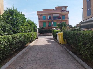 Bilocale in Vendita a Pomezia, zona Torvaianica, 138'000&euro;, 50 m²