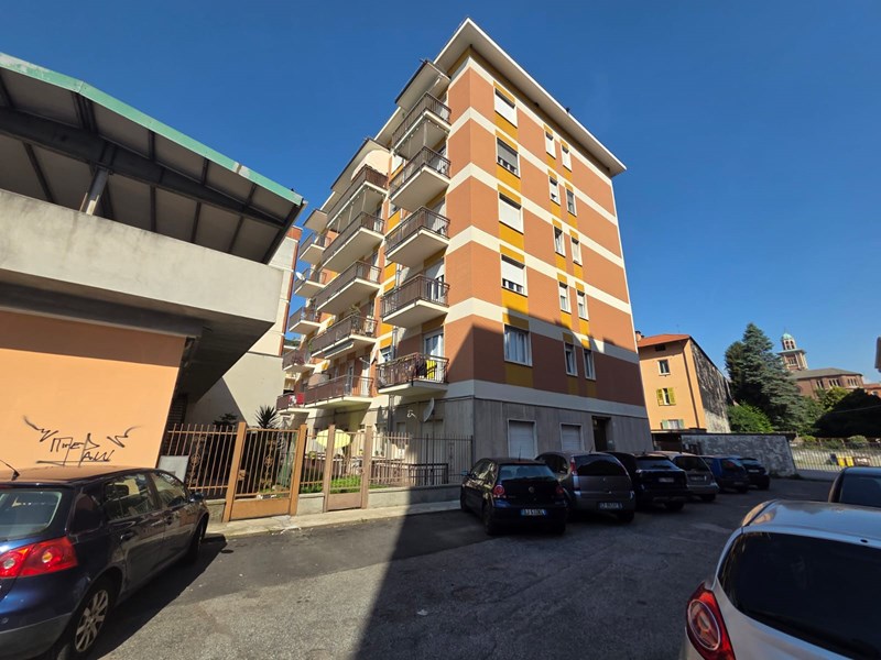 Trilocale in Vendita a Biella, zona Centro città, 65'000&euro;, 80 m², arredato