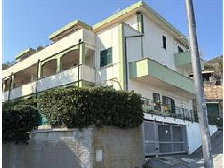 Trilocale in Vendita a Bergeggi, 204'750&euro;, 78 m²